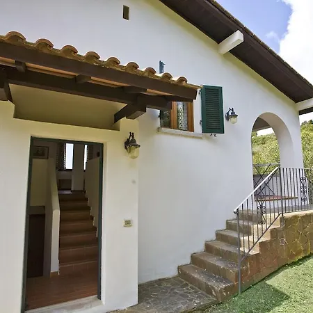 Oleandro Villa *