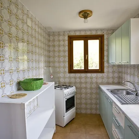 Oleandro Villa *